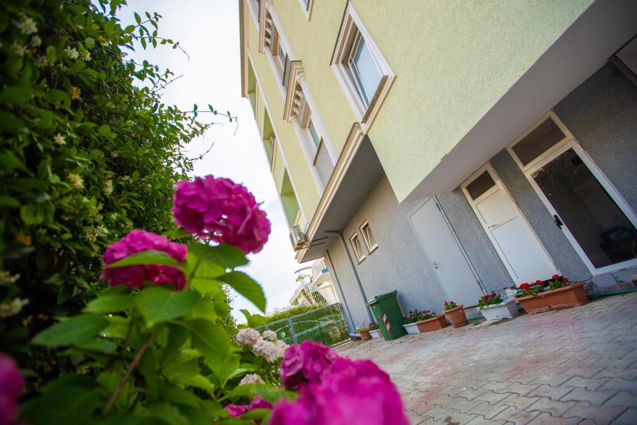 Appartamento Velipoja Apartments *